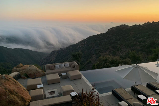 5 Bed Home for Sale in Malibu, California