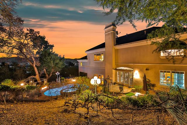 8451 Goldenrod Circle, Gilroy CA: https://media.crmls.org/mediaz/e0029292-2a1c-4a72-8e47-054e78596c5a.jpg