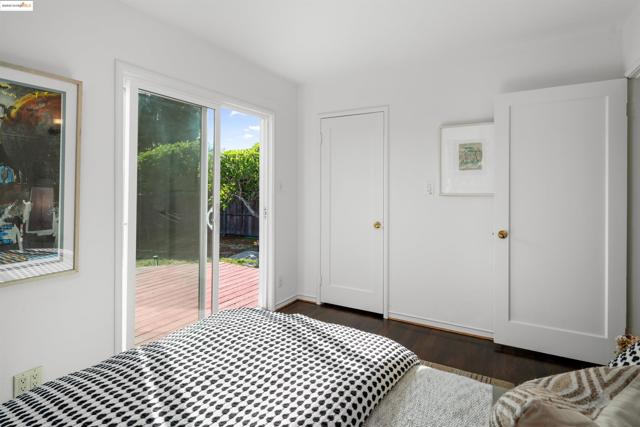 209 Behrens St, El Cerrito CA: https://media.crmls.org/mediaz/e0046906-7a82-4fe1-9f17-8210876b1db4.jpg