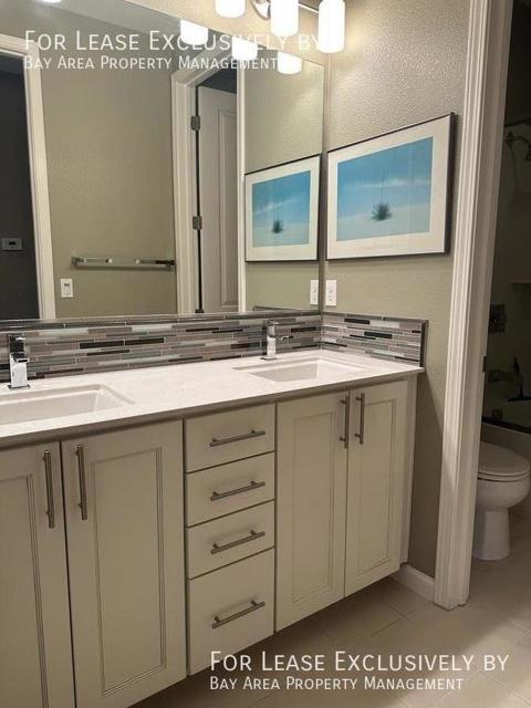 654 Sea Anchor Drive, Redwood City CA: https://media.crmls.org/mediaz/e004c99c-67b7-4c48-a748-5180a1834f1c.jpg