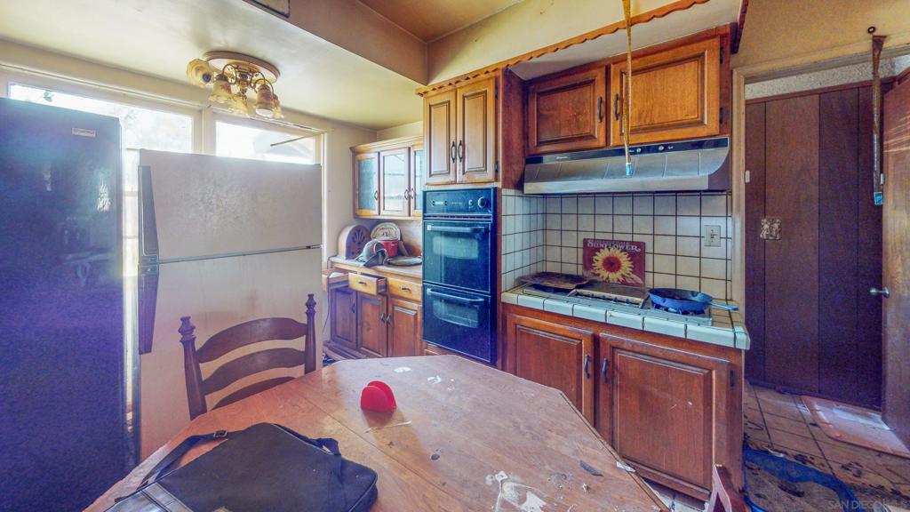 MLS #250022266SD img 19