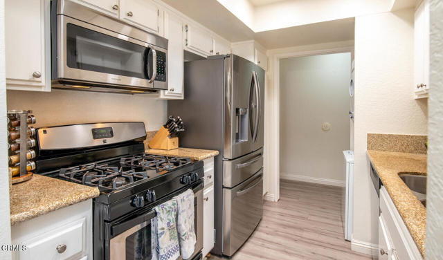 Detail Gallery Image 11 of 59 For 424 Oak St #139,  Glendale,  CA 91204 - 2 Beds | 2 Baths