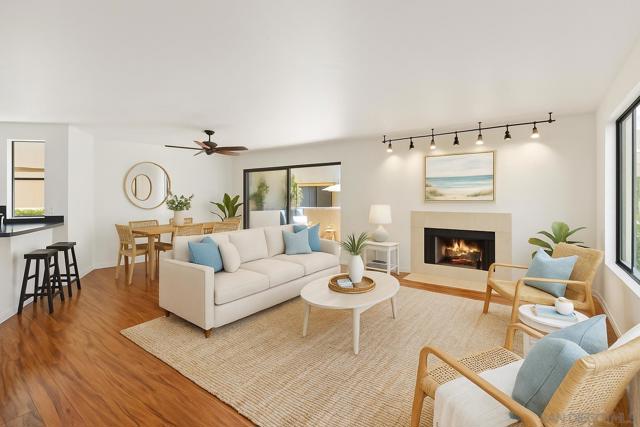 8312 Via Sonoma, La Jolla CA: https://media.crmls.org/mediaz/e00534e6-0e54-45a3-9cdd-1a33c32cd642.jpg
