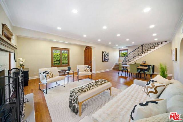 588 N Gower Street, Los Angeles CA: https://media.crmls.org/mediaz/e005b9f4-978e-44a6-bd4d-f938d4af827c.jpg