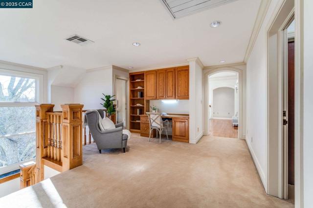 2420 Diablo Lakes Ln, Diablo CA: https://media.crmls.org/mediaz/e005d3d5-1d04-4fe7-b1b3-c48e54a3011f.jpg
