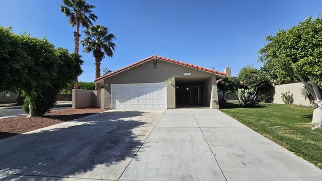 68520 Hermosillo Road, Cathedral City CA: https://media.crmls.org/mediaz/e0068ac9-137e-4531-9f03-59a2b430f51a.jpg