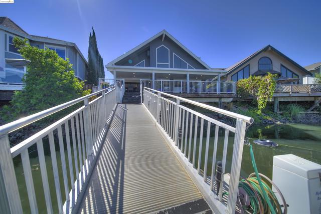 Image 43 of 45 For 2105 Cypress Pt