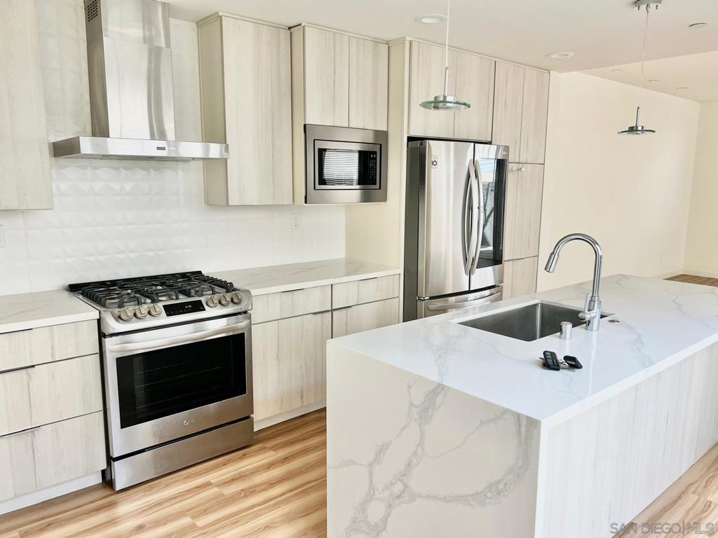 1166 Holly Avenue #13