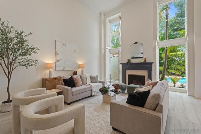 8206 Caminito Lacayo, La Jolla CA: https://media.crmls.org/mediaz/e007bcff-be8f-4ed3-999d-50f202b13970.jpg