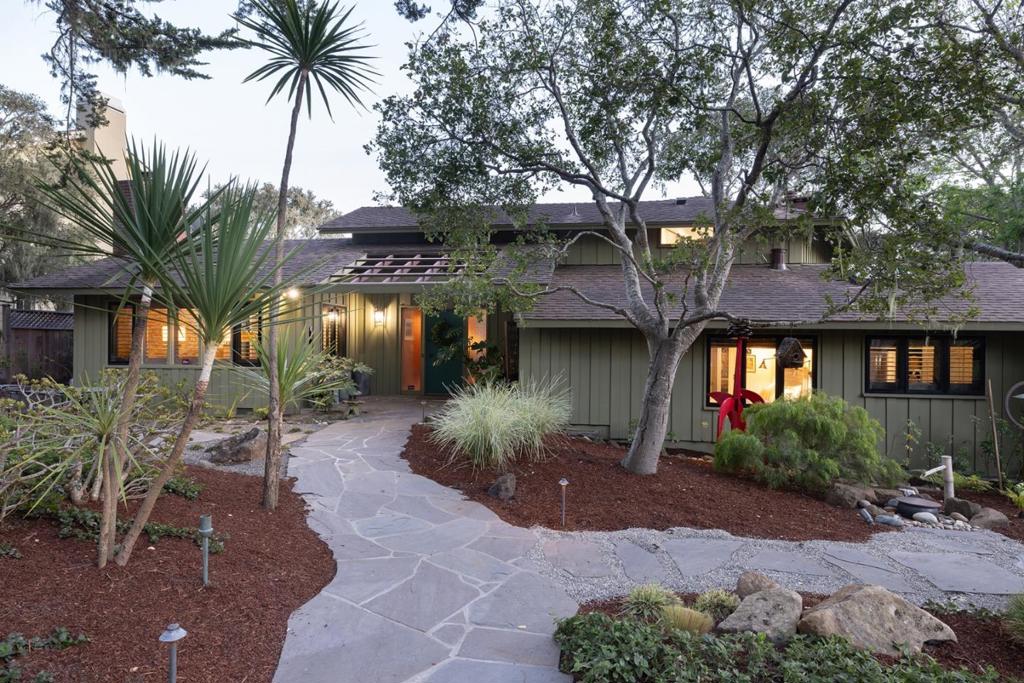 24572 Guadalupe Street