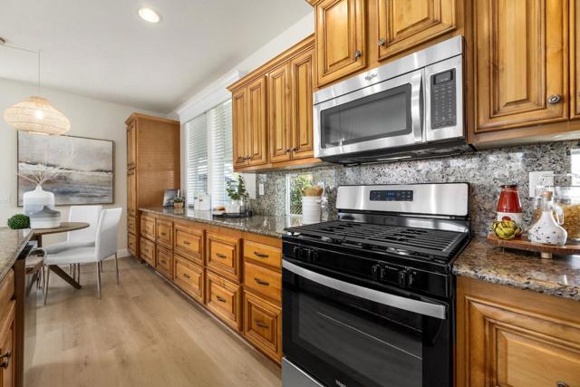 2435 Felt Street, Santa Cruz CA: https://media.crmls.org/mediaz/e0093da2-3c06-4521-abd3-96e18cd53c9e.jpg