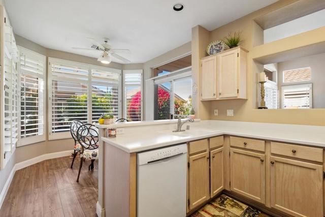 37395 Purple Shadow Road, Palm Desert CA: https://media.crmls.org/mediaz/e009f014-2127-4771-aba3-f99b1469d01e.jpg