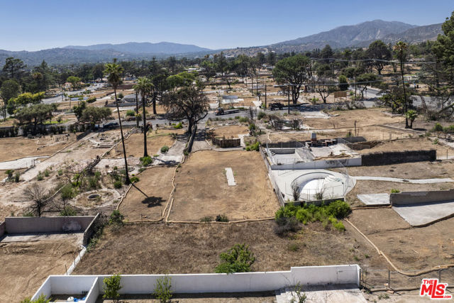 2738 Marengo Avenue, Altadena CA: https://media.crmls.org/mediaz/e00a33df-cace-454e-b283-f8da6544220b.jpg