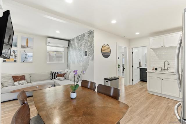 4066 Cherokee Ave, San Diego CA: https://media.crmls.org/mediaz/e00a6b1c-87ba-4668-acbf-a4292f66d214.jpg