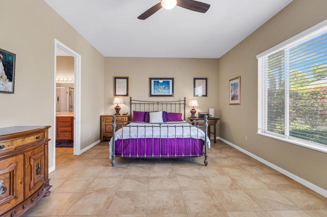 40259 Calle Cancun, Indio CA: https://media.crmls.org/mediaz/e00a992e-c710-46f7-858e-44cfa06d7956.jpg