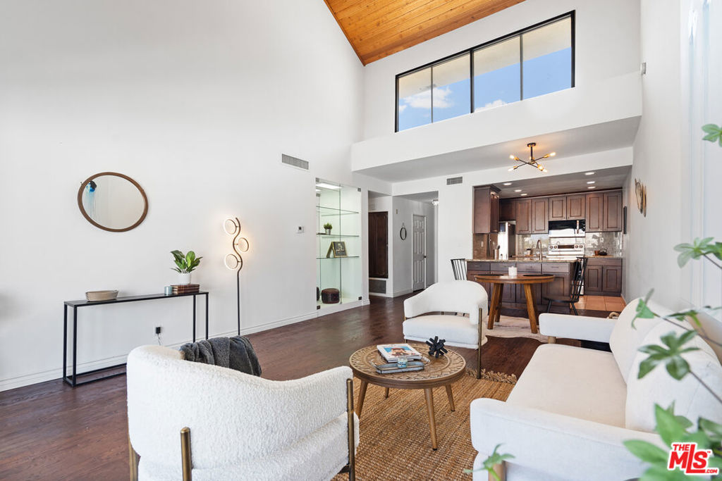 435 S La Fayette Park Place #311