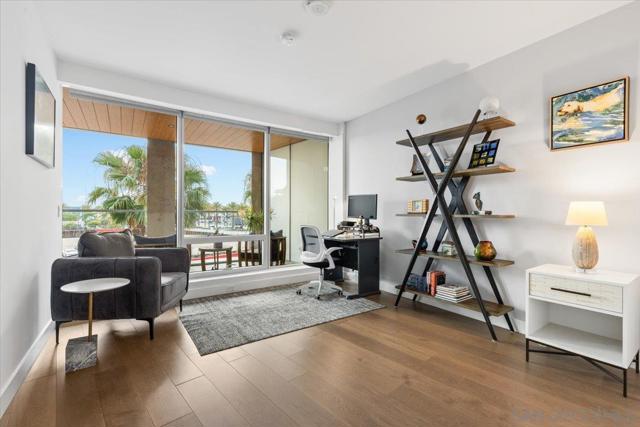 888 W E Street, San Diego CA: https://media.crmls.org/mediaz/e00b48b9-d904-4ba5-87ee-667a70d49990.jpg