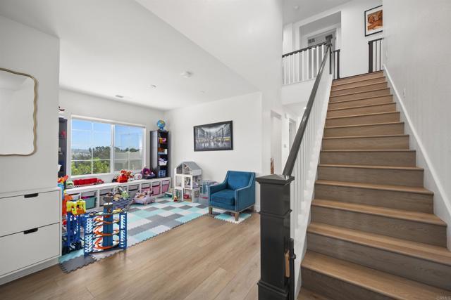 8304 The Grant Place, Bonita CA: https://media.crmls.org/mediaz/e00b6baa-aa13-4c4e-bd00-426bafcee053.jpg