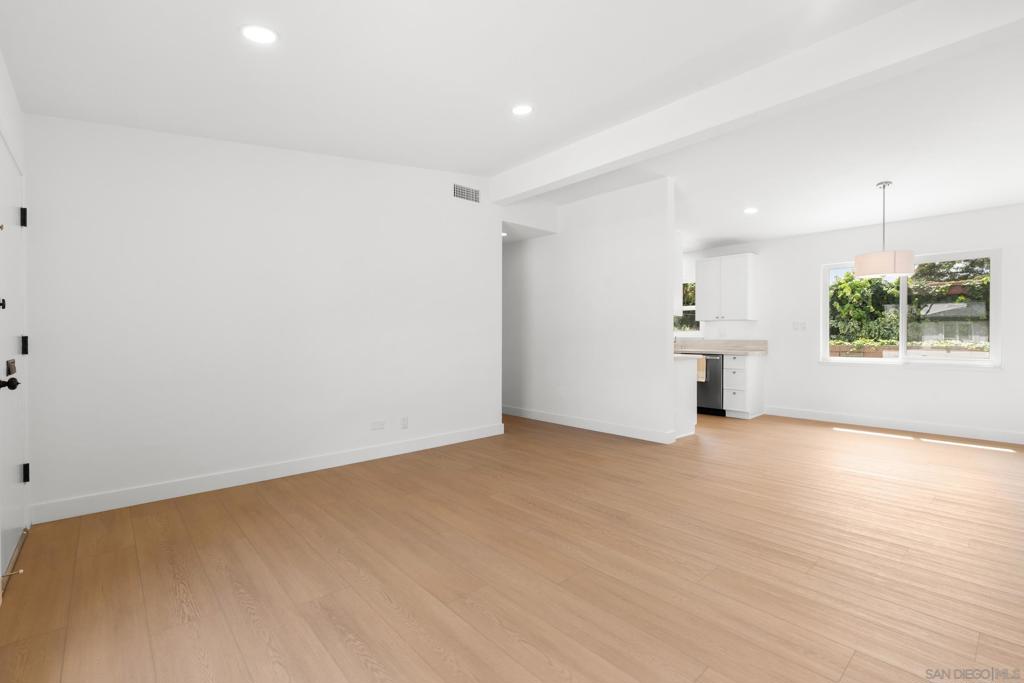 8851 Geraldine Ave - photo 6