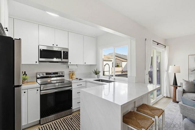 Image 14 of 48 For 3242 Ashford St  K