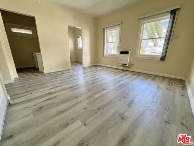 946 S Burlington Avenue, Los Angeles CA: https://media.crmls.org/mediaz/e00d62bf-4a67-4cf4-b8a4-396573e16802.jpg