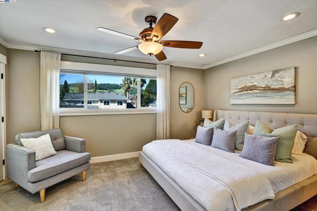 27 Serene Ct, Danville CA: https://media.crmls.org/mediaz/e00d9047-6db2-4ae2-a21c-6ffa9beed2b0.jpg