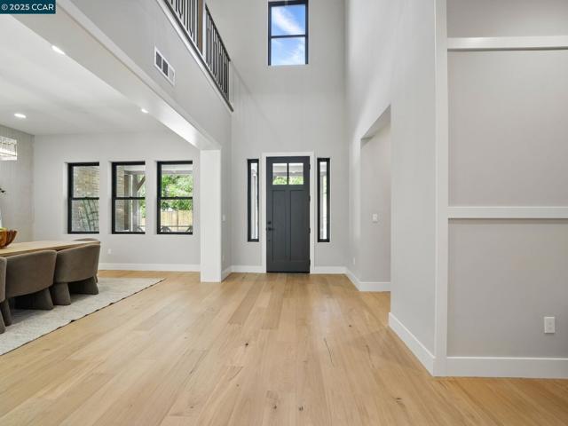 180 Castle Hill Ranch, Walnut Creek CA: https://media.crmls.org/mediaz/e00e48ec-0759-4e1c-b558-f8286f7510f5.jpg