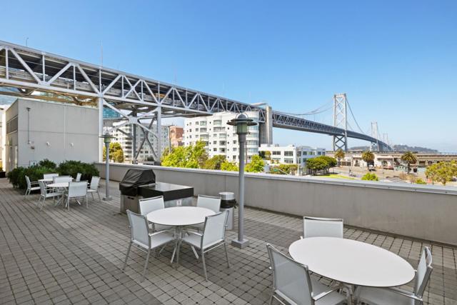 501 Beale Street, San Francisco CA: https://media.crmls.org/mediaz/e00f0617-51c5-410e-a01d-f6167096eed3.jpg