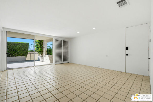 2515 N Whitewater Club Drive #A, Palm Springs, CA 92262