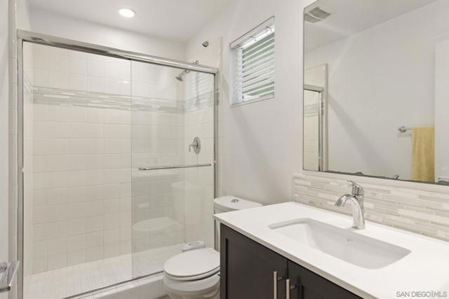Image 21 of 28 For 8336 Summit Way
