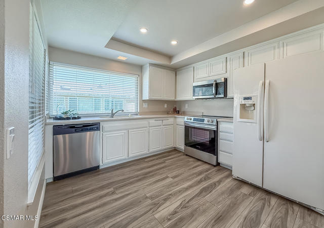 38114 Village 38, Camarillo CA: https://media.crmls.org/mediaz/e00fe8f2-25ee-4f5f-9bbd-0e212941047b.jpg