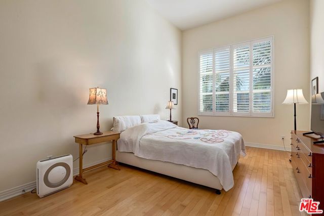 7100 Playa Vista Drive, Playa Vista CA: https://media.crmls.org/mediaz/e010c25f-a127-42db-bbb7-134e32f5cfff.jpg