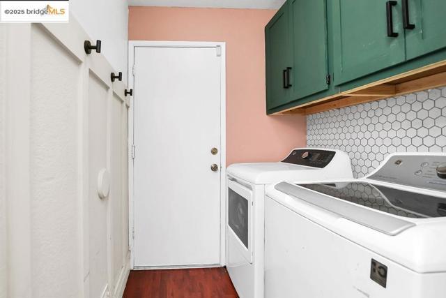 1359 Port Ct, Oakley CA: https://media.crmls.org/mediaz/e010d230-cd90-48cd-84fb-670d96759e49.jpg