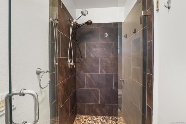 931 Rutgers Ave, Chula Vista CA: https://media.crmls.org/mediaz/e013fdf4-d086-4737-a26d-16859e02fb30.jpg