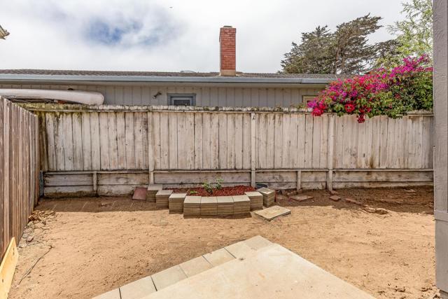 3320 Del Monte Boulevard, Marina CA: https://media.crmls.org/mediaz/e014800f-8c95-46c0-b33d-1c48f01e4deb.jpg