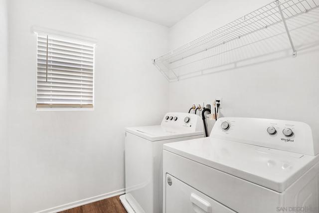 1428 Wild Prairie Way, Hemet CA: https://media.crmls.org/mediaz/e014acdf-f567-464c-8af0-bd71190b4289.jpg