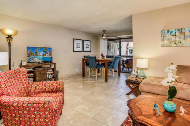 5225 E Waverly Drive, Palm Springs CA: https://media.crmls.org/mediaz/e014b2f7-35c9-41de-914a-987ec8312e99.jpg