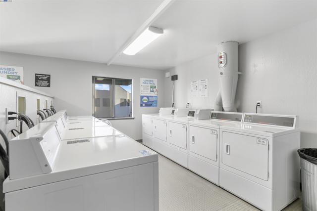 320 Peninsula Ave, San Mateo CA: https://media.crmls.org/mediaz/e016a000-899b-4029-9ab1-61d709bd02cd.jpg