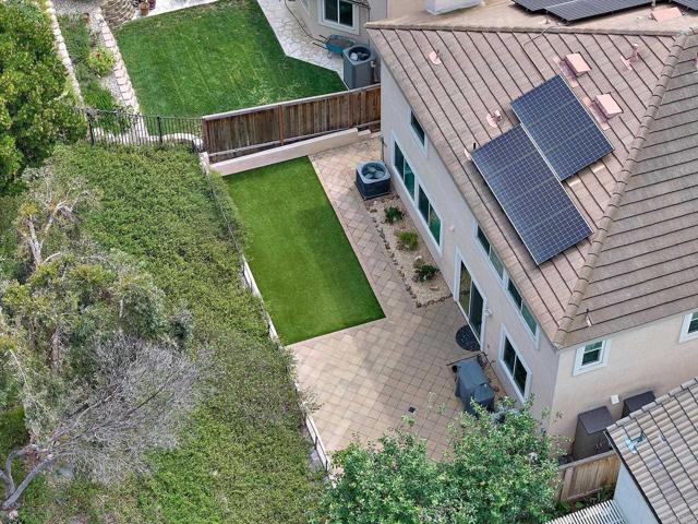 339 La Purisma Way, Oceanside CA: https://media.crmls.org/mediaz/e017aa42-8996-4fc8-a34c-7bb7e386d3cc.jpg