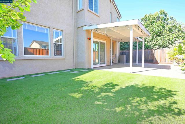 663 Greylyn Dr, San Ramon CA: https://media.crmls.org/mediaz/e0197030-5e3d-45ec-aadb-5dbb007dd624.jpg