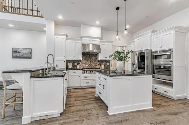 18 Ridgecrest Lane, Scotts Valley CA: https://media.crmls.org/mediaz/e019b289-a34e-4788-a060-b3e775ec680c.jpg