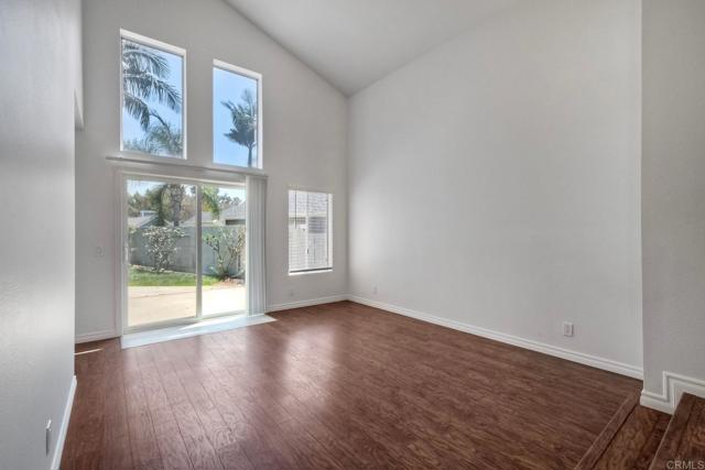 1723 Calle Platico, Oceanside CA: https://media.crmls.org/mediaz/e01ae4cc-cde8-4b9f-bd31-8d47b4d9207f.jpg