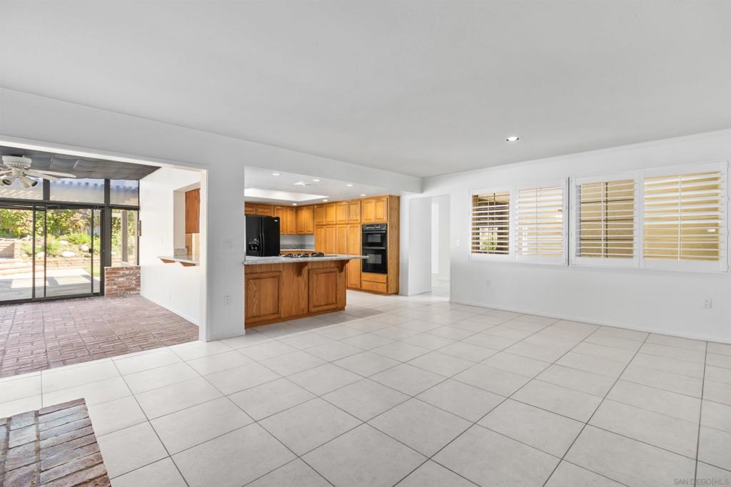 MLS #250041517SD image #22