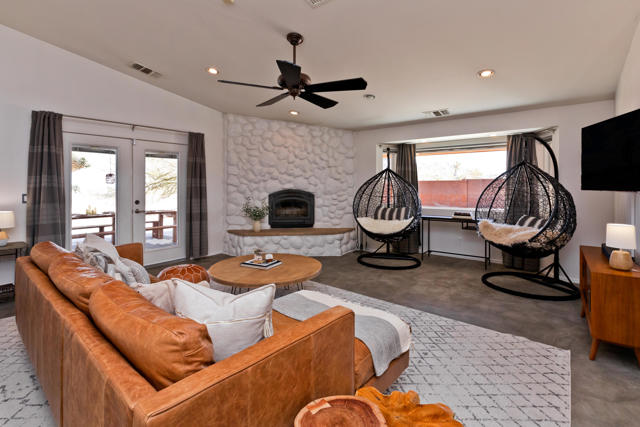 3663 Olympic Road, Joshua Tree CA: https://media.crmls.org/mediaz/e01b6152-820b-4967-93a0-e60d47f5b890.jpg