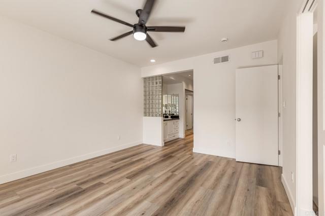 7019 Estrella De Mar Road, Carlsbad CA: https://media.crmls.org/mediaz/e01bfe20-b0bc-4e30-b5c8-a4812b337dd9.jpg