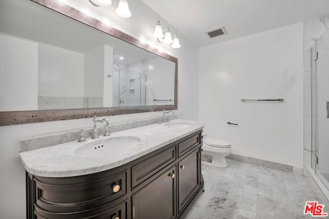 8455 Fountain Avenue, West Hollywood CA: https://media.crmls.org/mediaz/e01c28a1-1f90-44e9-b5ef-556874f94a97.jpg