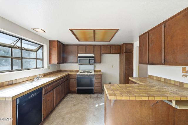 Detail Gallery Image 14 of 38 For 295 E Blue Mountain Way, Claremont,  CA 91711 - 3 Beds | 2 Baths