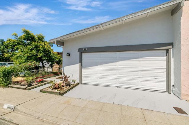 409 Gibbons Court, Milpitas CA: https://media.crmls.org/mediaz/e01ca2a5-b160-48e0-9a2d-5ffd8bd4ca0a.jpg