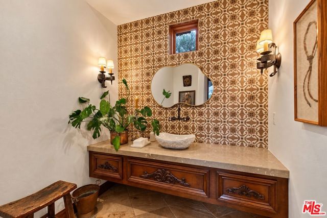 2489 Tuscany Heights Drive, Palm Springs, CA 92262