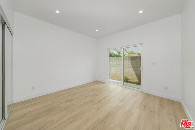 6835 Yolanda Ave, Reseda CA: https://media.crmls.org/mediaz/e01cd410-8656-4871-b85e-8d48d7546475.jpg